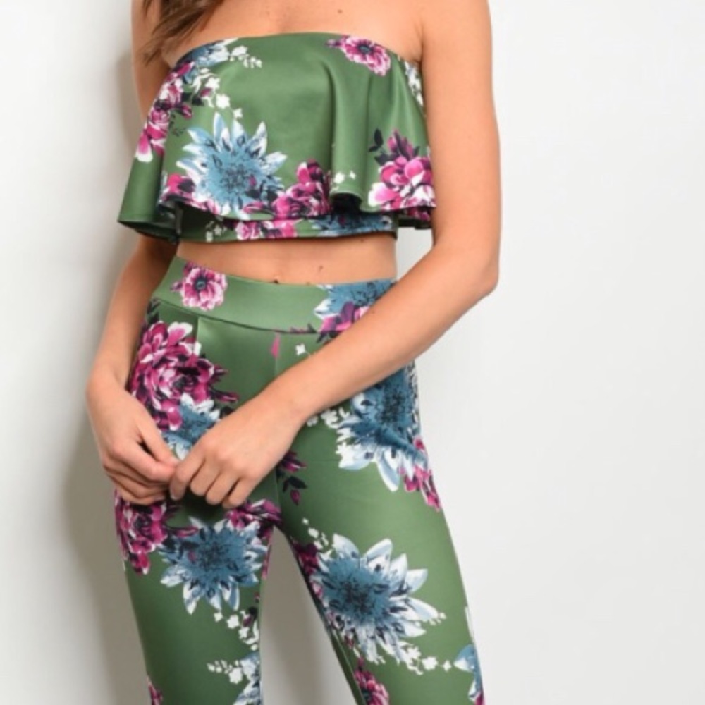Two Piece Set